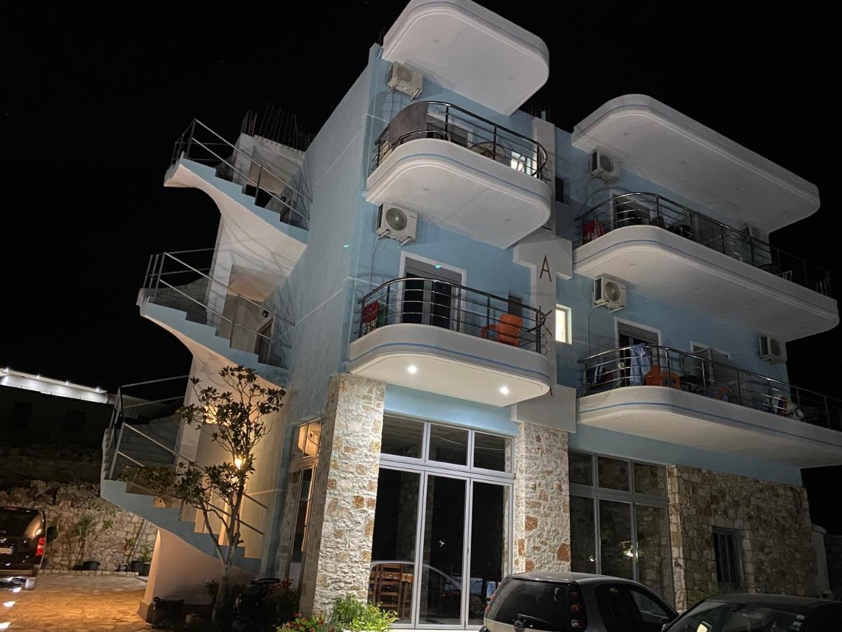 Vila Llaka Hotel Himare Exterior photo